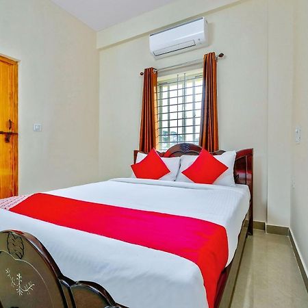 Готель Oyo 39837 Sri Anjaneya Residency Шімоґа Екстер'єр фото
