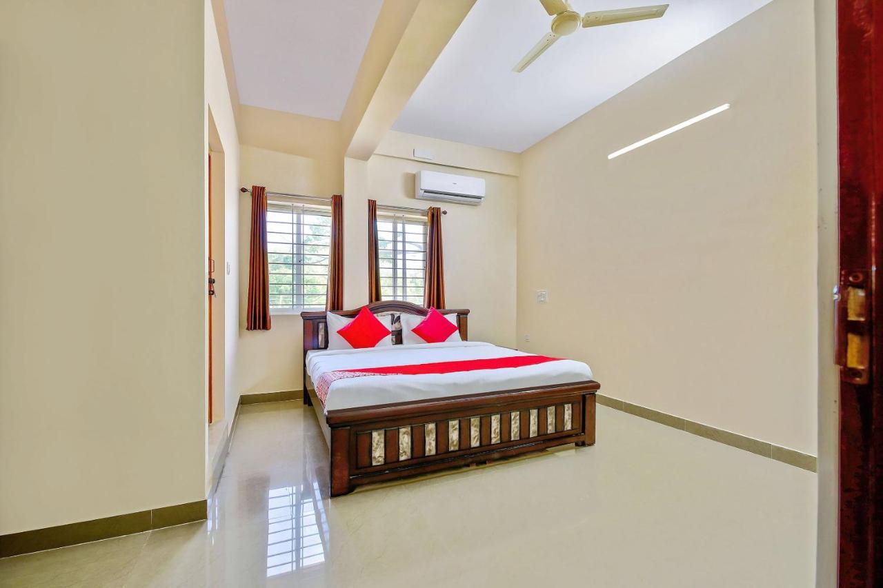 Готель Oyo 39837 Sri Anjaneya Residency Шімоґа Екстер'єр фото