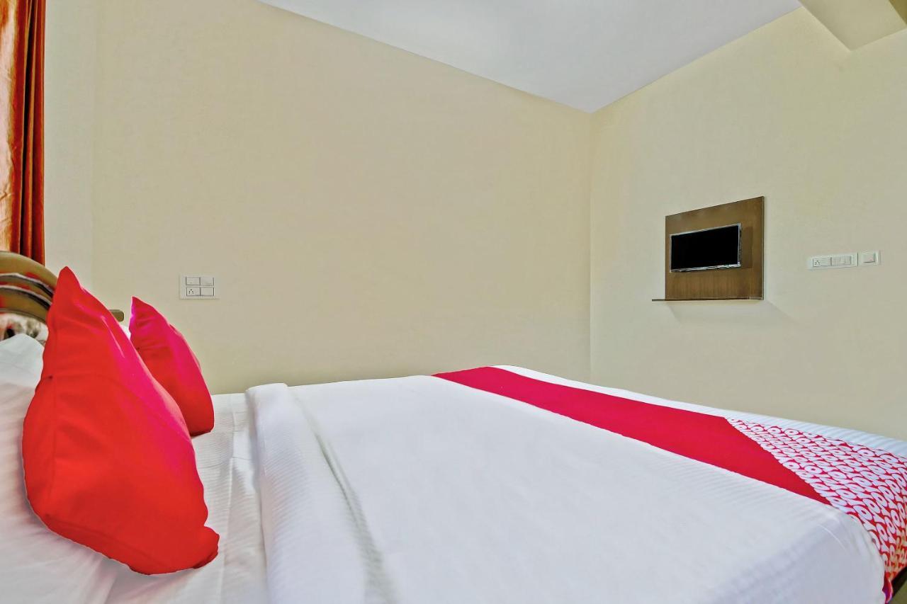 Готель Oyo 39837 Sri Anjaneya Residency Шімоґа Екстер'єр фото