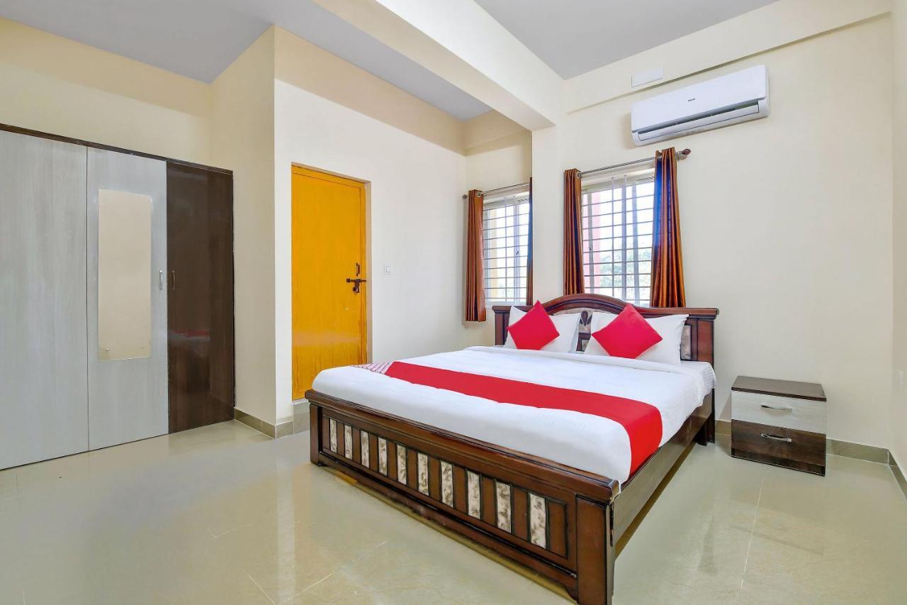 Готель Oyo 39837 Sri Anjaneya Residency Шімоґа Екстер'єр фото