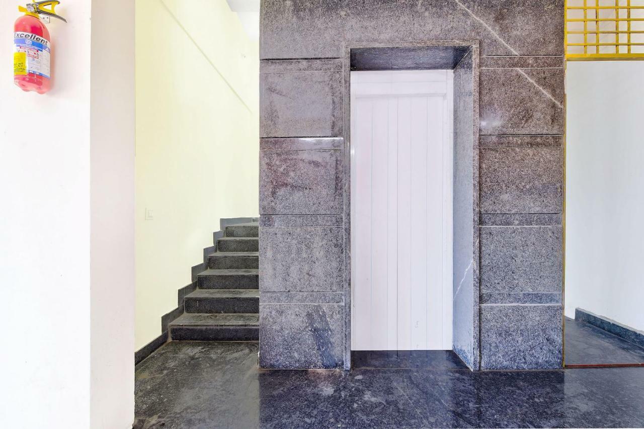 Готель Oyo 39837 Sri Anjaneya Residency Шімоґа Екстер'єр фото