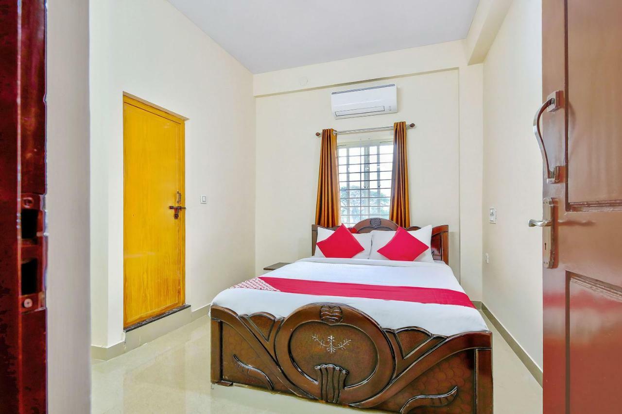 Готель Oyo 39837 Sri Anjaneya Residency Шімоґа Екстер'єр фото