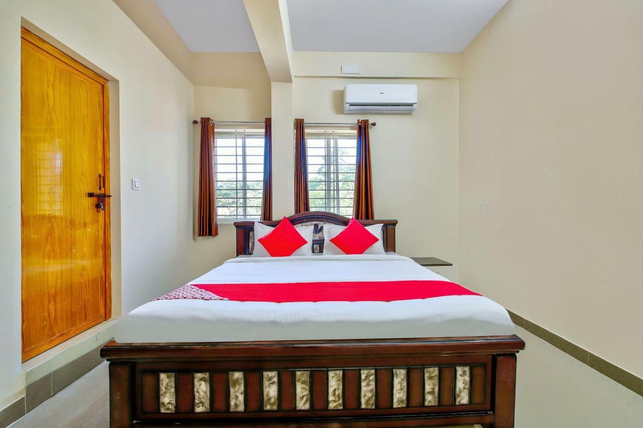 Готель Oyo 39837 Sri Anjaneya Residency Шімоґа Екстер'єр фото