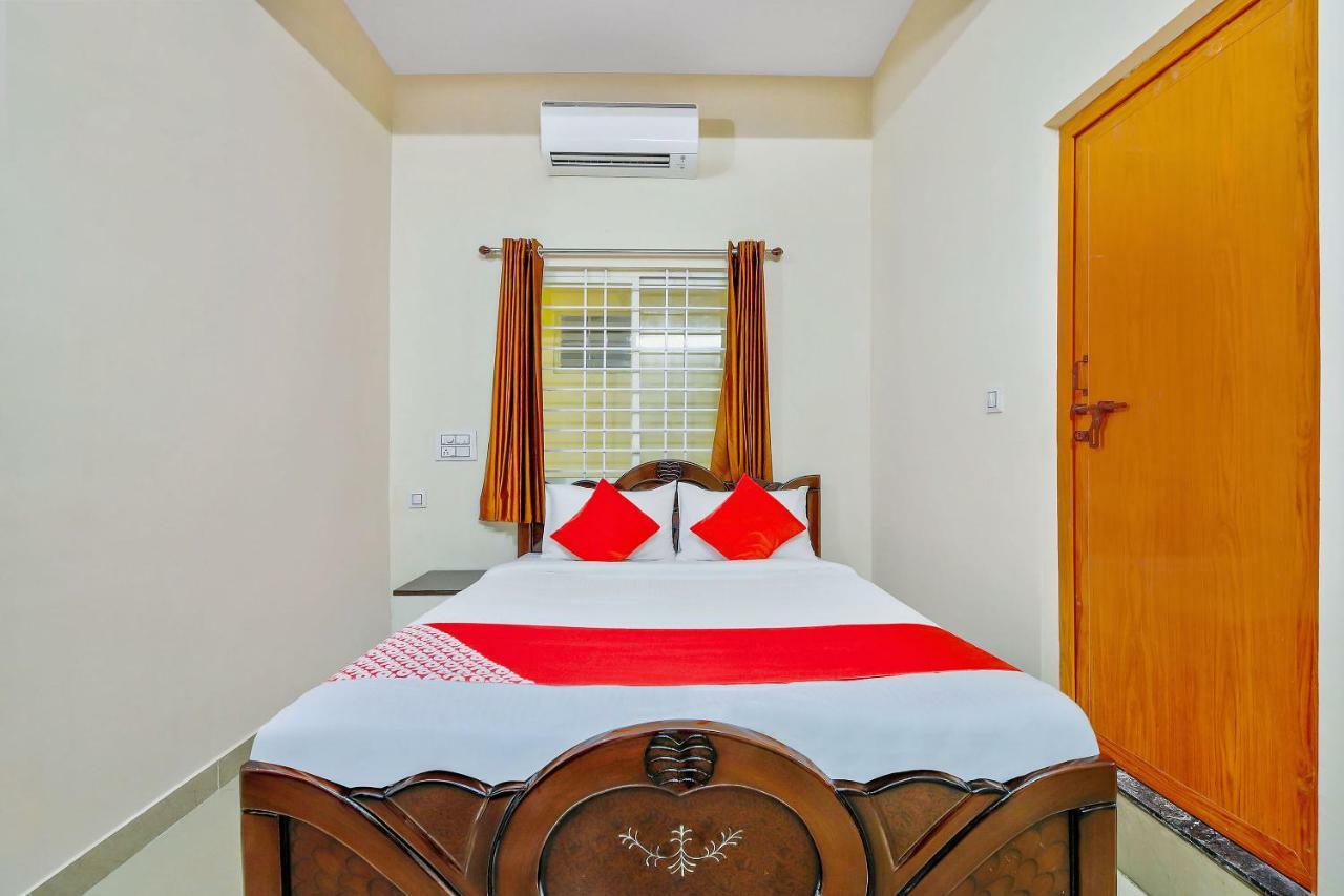 Готель Oyo 39837 Sri Anjaneya Residency Шімоґа Екстер'єр фото